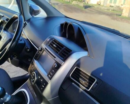 Серый Тойота Версо, объемом двигателя 1.6 л и пробегом 244 тыс. км за 11500 $, фото 10 на Automoto.ua