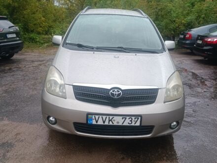 Сірий Тойота Версо, об'ємом двигуна 2 л та пробігом 345 тис. км за 2500 $, фото 1 на Automoto.ua