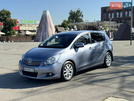 Тойота Версо 2011 в Киеве на Automoto.ua Серый Тойота Версо, объемом двигателя 2.2 л и пробегом 338 тыс. км за 7500 $, фото 1 на Automoto.ua
