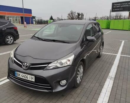 Сірий Тойота Версо, об'ємом двигуна 1.6 л та пробігом 245 тис. км за 10800 $, фото 1 на Automoto.ua