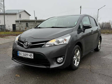 Серый Тойота Версо, объемом двигателя 1.6 л и пробегом 183 тыс. км за 10200 $, фото 1 на Automoto.ua