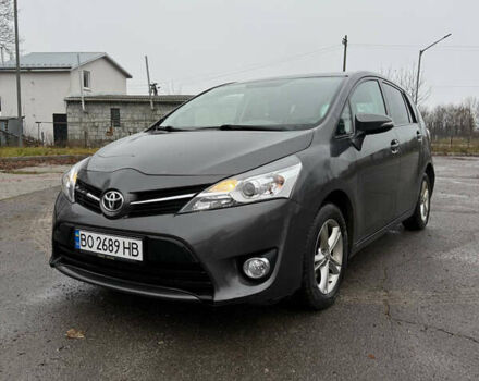 Серый Тойота Версо, объемом двигателя 1.6 л и пробегом 183 тыс. км за 10200 $, фото 1 на Automoto.ua