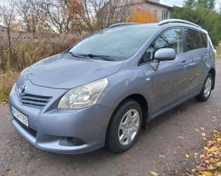 Синий Тойота Версо, объемом двигателя 2 л и пробегом 202 тыс. км за 8700 $, фото 2 на Automoto.ua