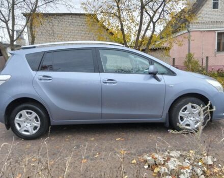 Синий Тойота Версо, объемом двигателя 2 л и пробегом 202 тыс. км за 8700 $, фото 3 на Automoto.ua