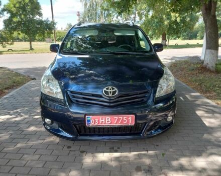 Синій Тойота Версо, об'ємом двигуна 2 л та пробігом 2 тис. км за 8000 $, фото 3 на Automoto.ua