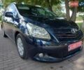 Синий Тойота Версо, объемом двигателя 2 л и пробегом 200 тыс. км за 8000 $, фото 3 на Automoto.ua