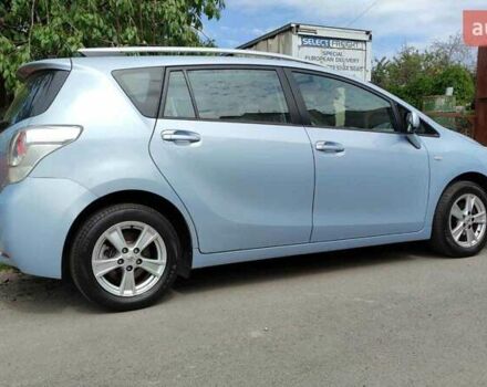 Синій Тойота Версо, об'ємом двигуна 2 л та пробігом 231 тис. км за 9200 $, фото 13 на Automoto.ua