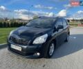 Синий Тойота Версо, объемом двигателя 2 л и пробегом 265 тыс. км за 8150 $, фото 1 на Automoto.ua