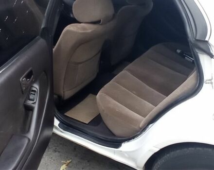 Білий Тойота Віста, об'ємом двигуна 1.8 л та пробігом 380 тис. км за 1700 $, фото 3 на Automoto.ua