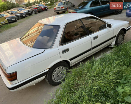 Белый Тойота Виста, объемом двигателя 1.8 л и пробегом 300 тыс. км за 1700 $, фото 4 на Automoto.ua