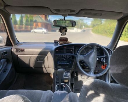 Серый Тойота Виста, объемом двигателя 2 л и пробегом 400 тыс. км за 1800 $, фото 1 на Automoto.ua