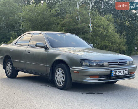 Серый Тойота Виста, объемом двигателя 2 л и пробегом 400 тыс. км за 1800 $, фото 2 на Automoto.ua