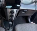 Синій Тойота Вітз, об'ємом двигуна 1 л та пробігом 225 тис. км за 5400 $, фото 17 на Automoto.ua