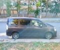 Фіолетовий Тойота Воксі, об'ємом двигуна 2 л та пробігом 251 тис. км за 8200 $, фото 1 на Automoto.ua