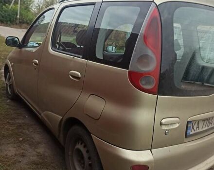 Бежевий Тойота Яріс Версо, об'ємом двигуна 1.3 л та пробігом 495 тис. км за 2500 $, фото 4 на Automoto.ua