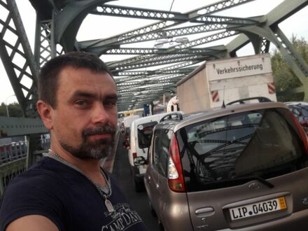 Серый Тойота Ярис Версо, объемом двигателя 1.3 л и пробегом 280 тыс. км за 3300 $, фото 1 на Automoto.ua