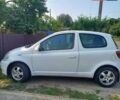 Белый Тойота Ярис, объемом двигателя 1 л и пробегом 270 тыс. км за 2600 $, фото 2 на Automoto.ua