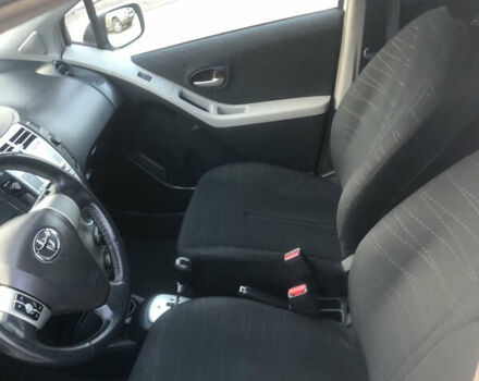 Білий Тойота Яріс, об'ємом двигуна 1.3 л та пробігом 190 тис. км за 6900 $, фото 15 на Automoto.ua