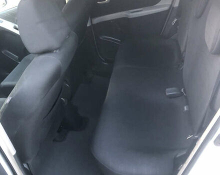 Білий Тойота Яріс, об'ємом двигуна 1.3 л та пробігом 190 тис. км за 6900 $, фото 11 на Automoto.ua