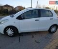 Білий Тойота Яріс, об'ємом двигуна 1.3 л та пробігом 290 тис. км за 5000 $, фото 5 на Automoto.ua