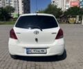 Белый Тойота Ярис, объемом двигателя 1.4 л и пробегом 236 тыс. км за 5900 $, фото 1 на Automoto.ua