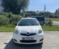 Білий Тойота Яріс, об'ємом двигуна 1.4 л та пробігом 236 тис. км за 5900 $, фото 1 на Automoto.ua