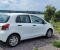 Белый Тойота Ярис, объемом двигателя 1.4 л и пробегом 230 тыс. км за 5300 $, фото 1 на Automoto.ua