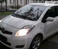 Белый Тойота Ярис, объемом двигателя 1.4 л и пробегом 163 тыс. км за 7400 $, фото 1 на Automoto.ua