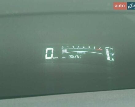 Белый Тойота Ярис, объемом двигателя 1 л и пробегом 196 тыс. км за 4800 $, фото 5 на Automoto.ua