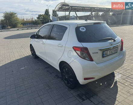 Тойота Ярис 2012 в Днепре (Днепропетровске) на Automoto.ua Белый Тойота Ярис, объемом двигателя 1.33 л и пробегом 142 тыс. км за 9300 $, фото 5 на Automoto.ua