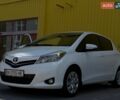 Белый Тойота Ярис, объемом двигателя 1.33 л и пробегом 75 тыс. км за 10000 $, фото 1 на Automoto.ua