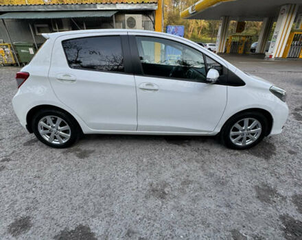 Тойота Ярис 2012 в Киеве на Automoto.ua Белый Тойота Ярис, объемом двигателя 1.3 л и пробегом 96 тыс. км за 11000 $, фото 7 на Automoto.ua
