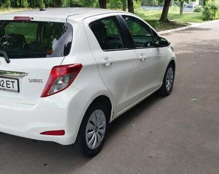 Білий Тойота Яріс, об'ємом двигуна 1.36 л та пробігом 191 тис. км за 7500 $, фото 5 на Automoto.ua