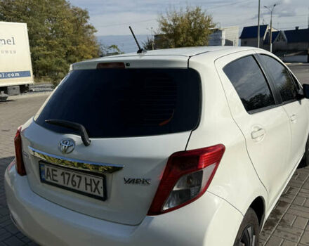 Тойота Ярис 2012 в Днепре (Днепропетровске) на Automoto.ua Белый Тойота Ярис, объемом двигателя 1.33 л и пробегом 142 тыс. км за 9300 $, фото 2 на Automoto.ua