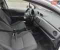Білий Тойота Яріс, об'ємом двигуна 1 л та пробігом 136 тис. км за 5700 $, фото 3 на Automoto.ua