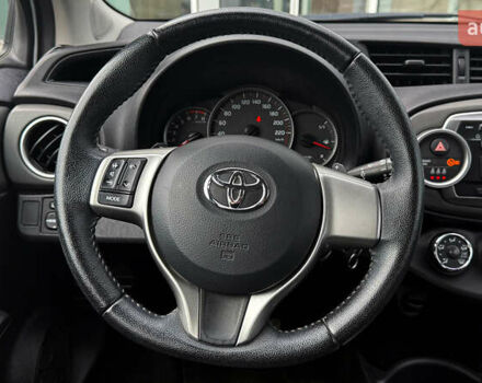 Белый Тойота Ярис, объемом двигателя 1.3 л и пробегом 69 тыс. км за 9600 $, фото 12 на Automoto.ua