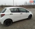 Білий Тойота Яріс, об'ємом двигуна 1 л та пробігом 136 тис. км за 5700 $, фото 4 на Automoto.ua