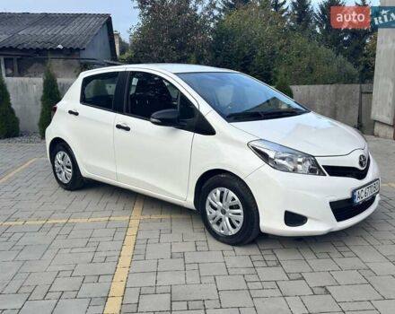 Белый Тойота Ярис, объемом двигателя 1 л и пробегом 158 тыс. км за 5850 $, фото 14 на Automoto.ua
