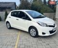 Белый Тойота Ярис, объемом двигателя 1 л и пробегом 158 тыс. км за 5850 $, фото 14 на Automoto.ua
