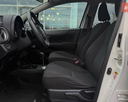 Белый Тойота Ярис, объемом двигателя 1.3 л и пробегом 69 тыс. км за 9600 $, фото 11 на Automoto.ua