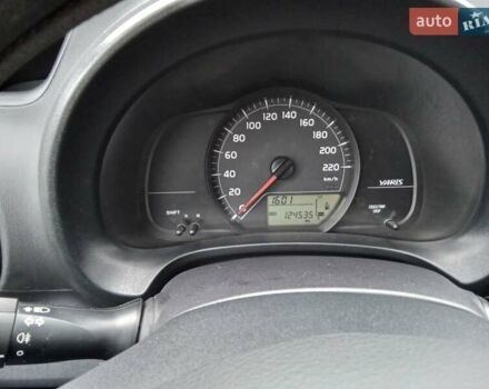 Білий Тойота Яріс, об'ємом двигуна 1 л та пробігом 136 тис. км за 5700 $, фото 2 на Automoto.ua