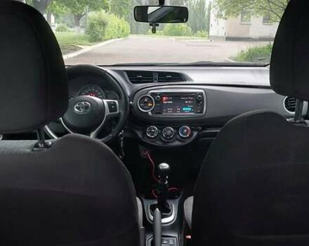 Білий Тойота Яріс, об'ємом двигуна 1.36 л та пробігом 191 тис. км за 7500 $, фото 3 на Automoto.ua