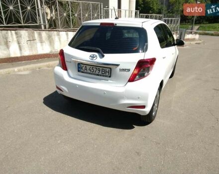 Білий Тойота Яріс, об'ємом двигуна 1.33 л та пробігом 103 тис. км за 8800 $, фото 7 на Automoto.ua