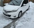 Белый Тойота Ярис, объемом двигателя 1.3 л и пробегом 157 тыс. км за 12900 $, фото 1 на Automoto.ua