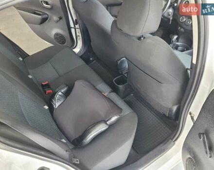 Білий Тойота Яріс, об'ємом двигуна 1.33 л та пробігом 103 тис. км за 8800 $, фото 18 на Automoto.ua