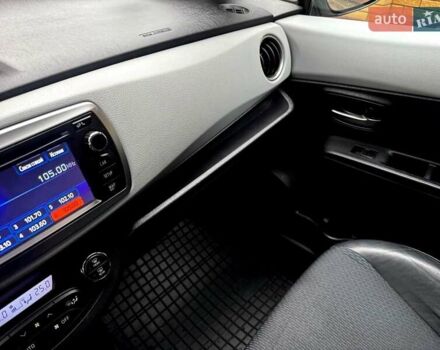 Белый Тойота Ярис, объемом двигателя 1.5 л и пробегом 250 тыс. км за 11900 $, фото 19 на Automoto.ua