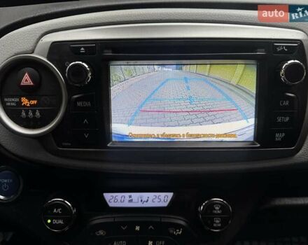 Белый Тойота Ярис, объемом двигателя 1.5 л и пробегом 250 тыс. км за 11900 $, фото 23 на Automoto.ua