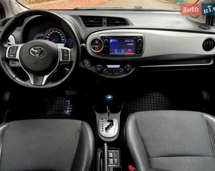 Белый Тойота Ярис, объемом двигателя 1.5 л и пробегом 250 тыс. км за 11900 $, фото 13 на Automoto.ua