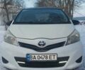 Белый Тойота Ярис, объемом двигателя 1.33 л и пробегом 130 тыс. км за 6700 $, фото 1 на Automoto.ua