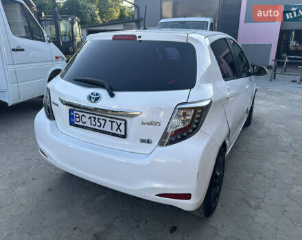 Білий Тойота Яріс, об'ємом двигуна 1.5 л та пробігом 151 тис. км за 10800 $, фото 7 на Automoto.ua